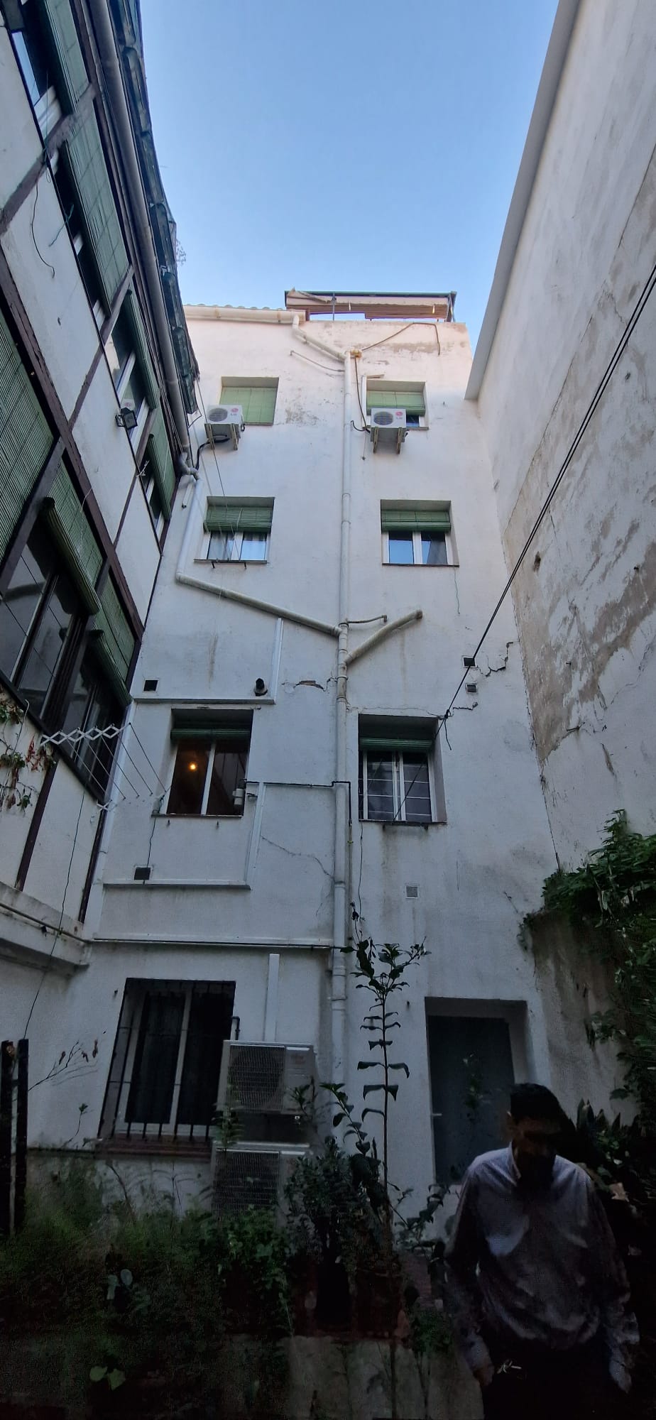 RRestauración y pintura de patios